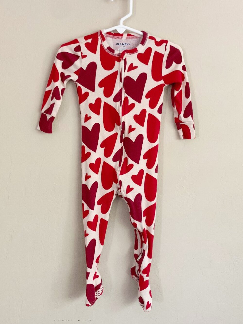 Old Navy Heart Sleeper • 12-18 Months